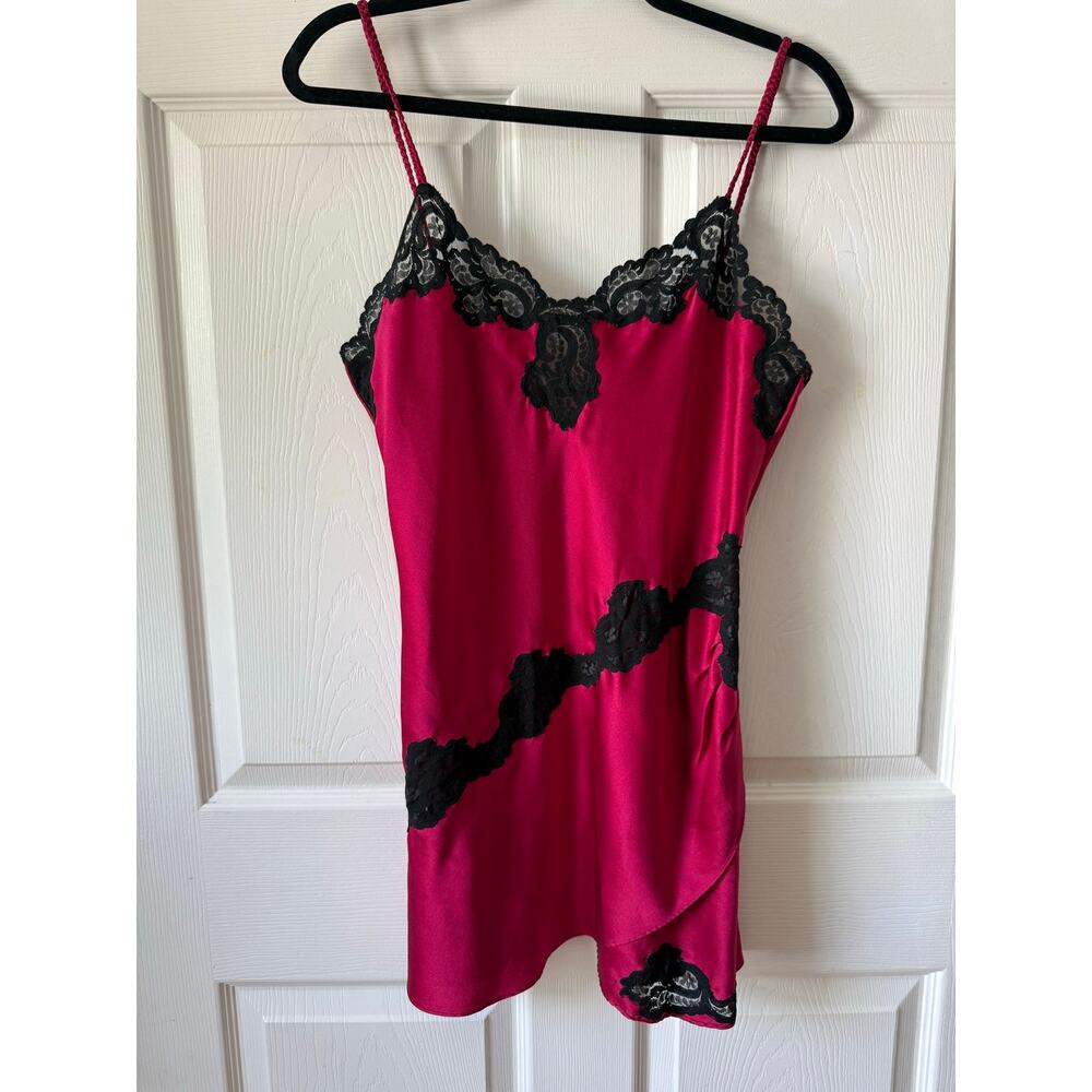 Vintage Y2K Victoria’s Secret Gold Label Red Satin Lace Chemise Slip Dress Small